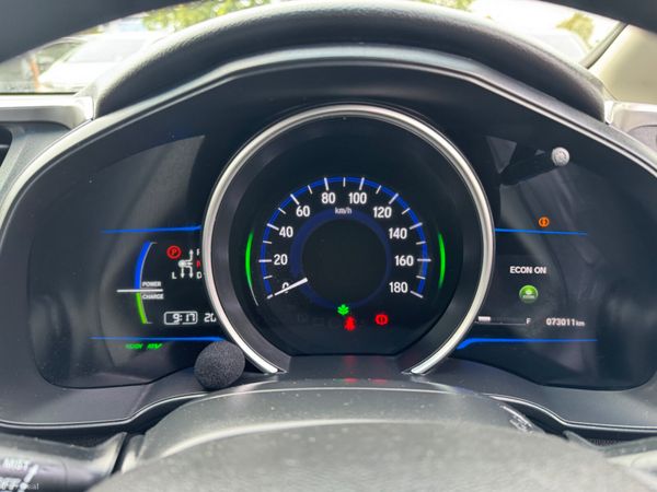 2015Honda FIT/JAZZ 1.5 Hybrid automatic 399157468