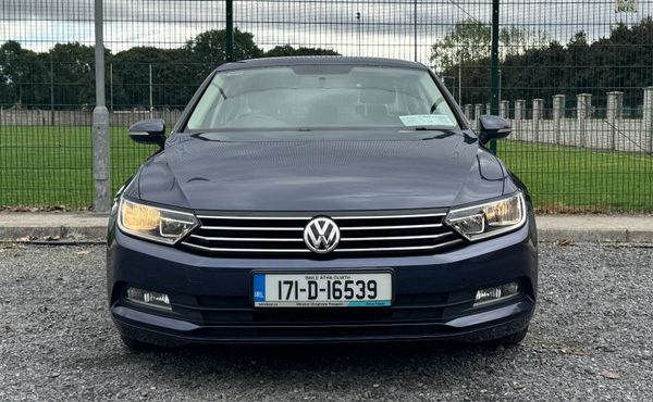 2017 Volkswagen Passat Trendline, 2 of 24