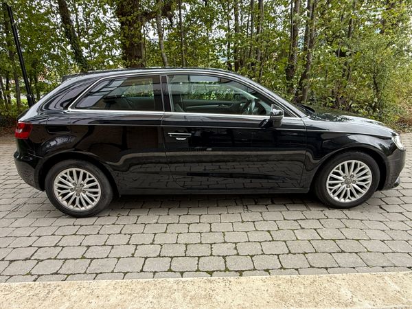 Audi A3 2015 399241458