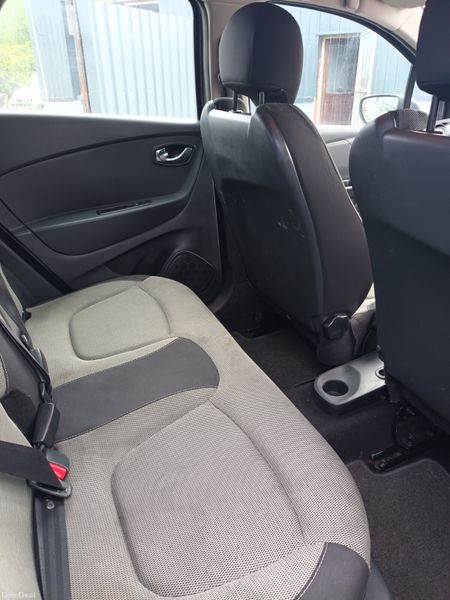 Renault Captur 2017 399243618