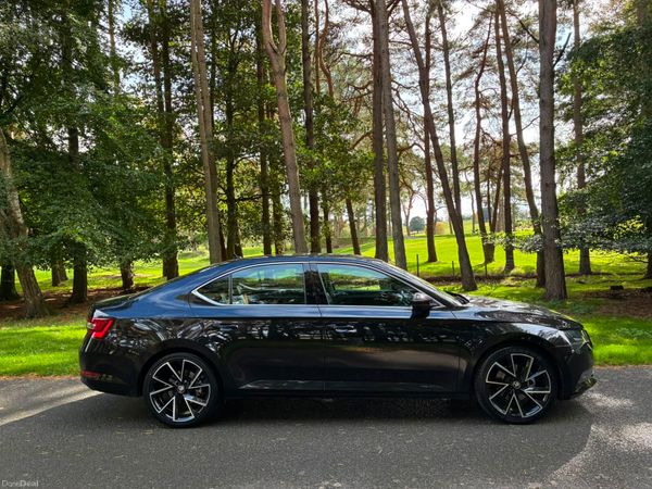 Skoda Superb 2019 2.0 TDI STYLE AUTOMATIC 399252784