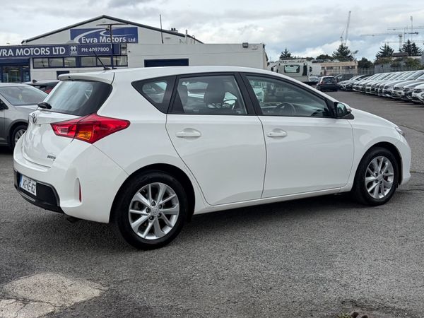 2014 Toyota Auris 1.33 VVT-I Aura Nct 10/27 399298124
