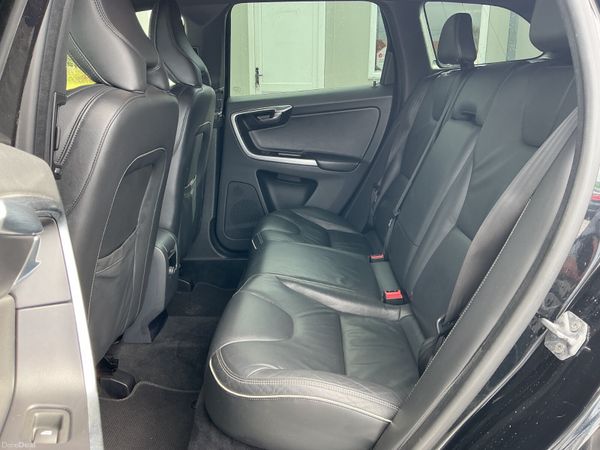 2015 VOLVO XC60 2.0 DIESEL R-DESIGN LOW KMS 399204552