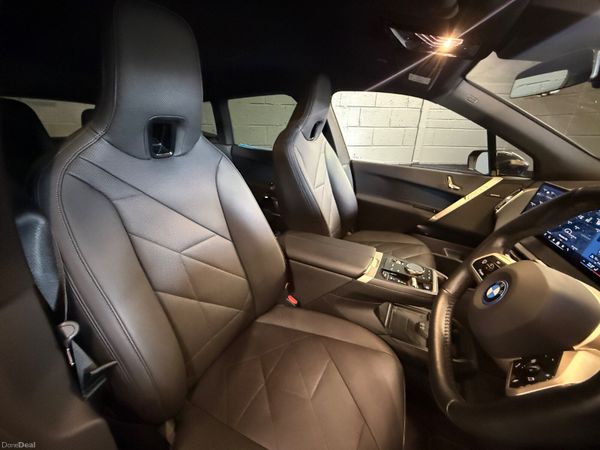 232 BMW iX40 M-Sport XDrive 399342306