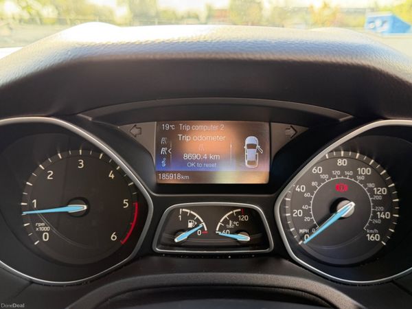Ford Focus TITANIUM 399377544