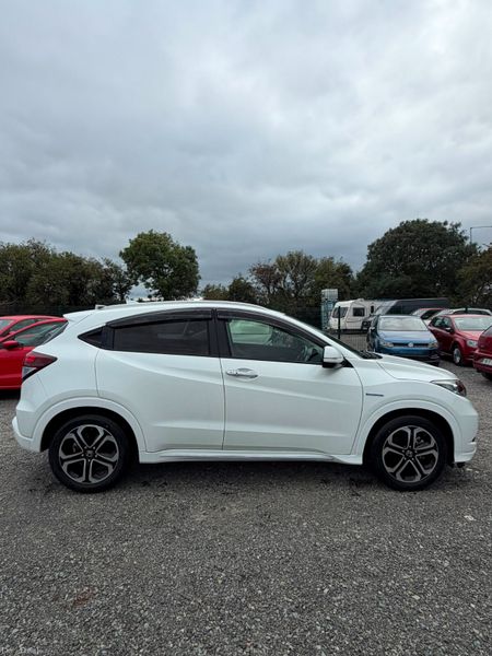 2017 Honda Vezel 1.5 Petrol Hybrid Automatic 399388618
