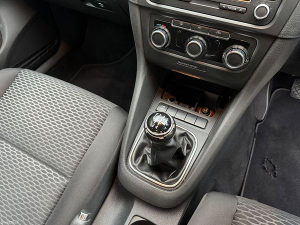 VW Golf 1.4 Manual 2009 399300088