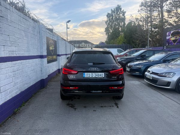 Audi Q3 2017 399323638