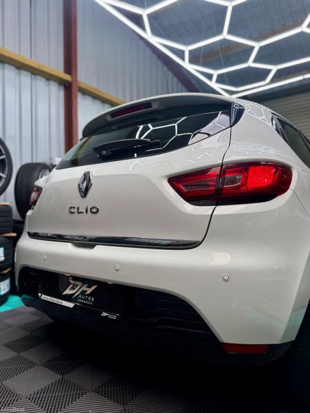 2016(162) Renault Clio 1.1 Petrol - Manual! 399326466