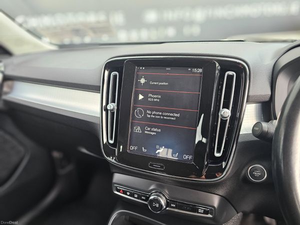VOLVO XC40 MOMENTUM 150 BHP // 04/27 NCT 399464426