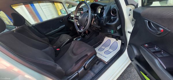2013 Honda Fit, 5 of 12