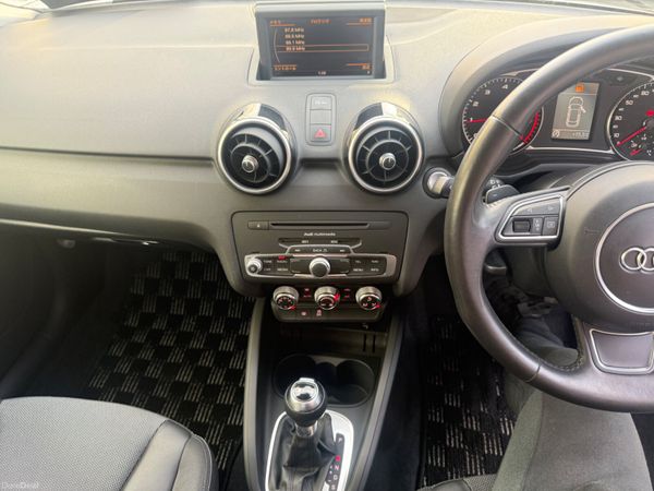 Audi A1 2013 399492770