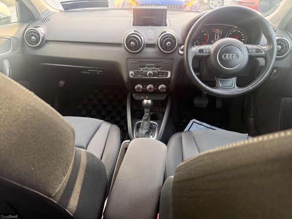 Audi A1 2013 399492784