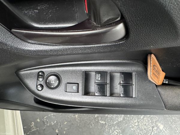 2017 Honda Fit 1.5 Hybrid Automatic,Sports Specs 399409090