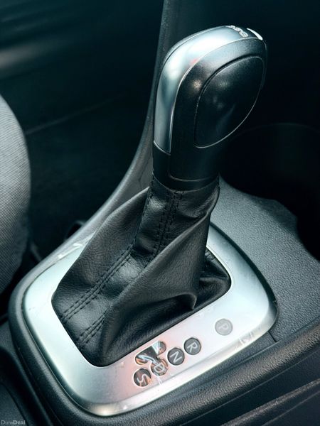 Volkswagen Polo | 2012 | 59,000 KM | Petrol | Auto 399409204