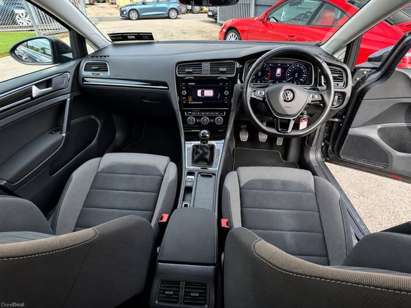 191 VOLKSWAGEN GOLF 1.0 PETROL 125bhp HIGHLINE 399541032