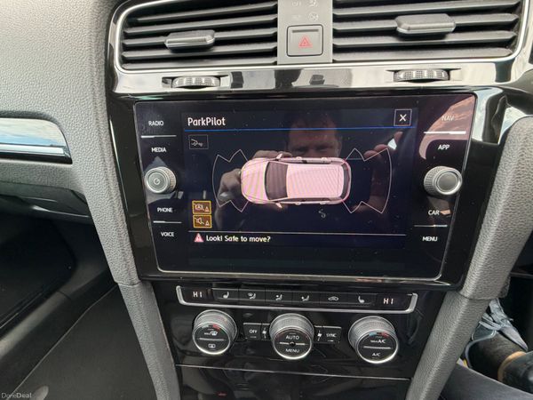 191 VOLKSWAGEN GOLF 1.0 PETROL 125bhp HIGHLINE 399541036