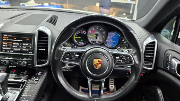 Porsche Cayenne hybrid S 416 BHP AA APPROVED 399574486