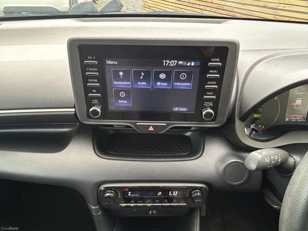 Toyota Yaris 1.5 Hybrid 2021 399649448