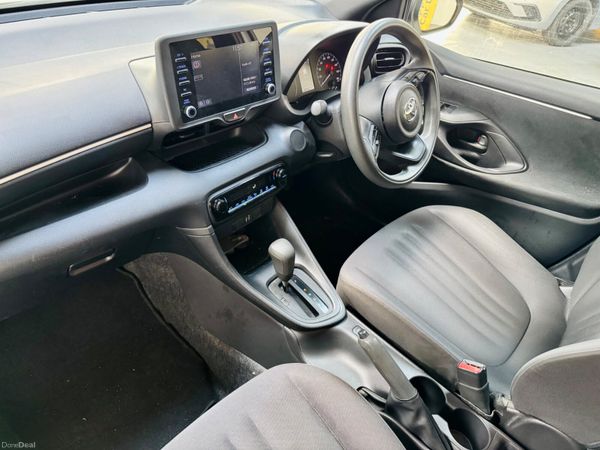 Toyota Yaris 2023 399652270