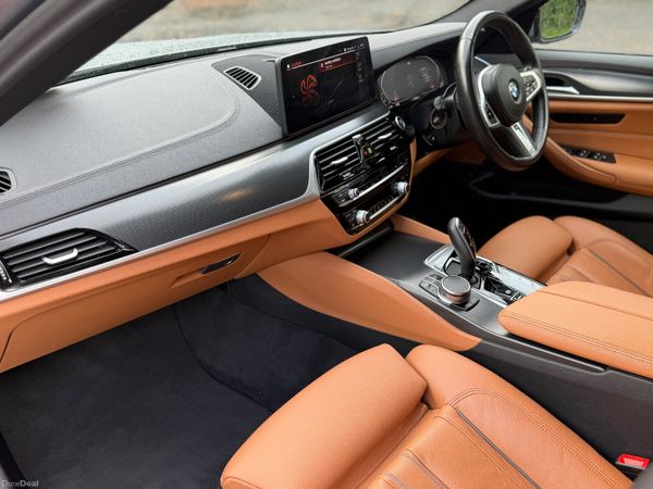 2023 BMW 5-Series 520D M-Sport Estate 399682454