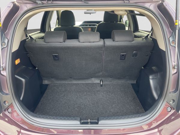 2016 TOYOTA  AQUA 1.5 HYBRID AUTOMATIC *FINANCE* 399607780