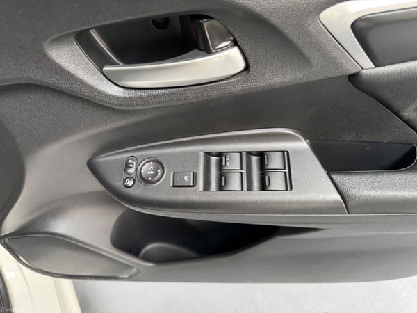 2017 Honda Fit / Jazz 1.5 Hybrid Automatic 399748202