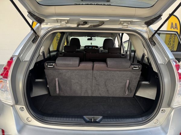 2016Toyota Prius Plus/alpha 1.8 Hybrid 399750396