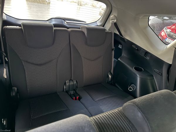 2016Toyota Prius Plus/alpha 1.8 Hybrid 399750398