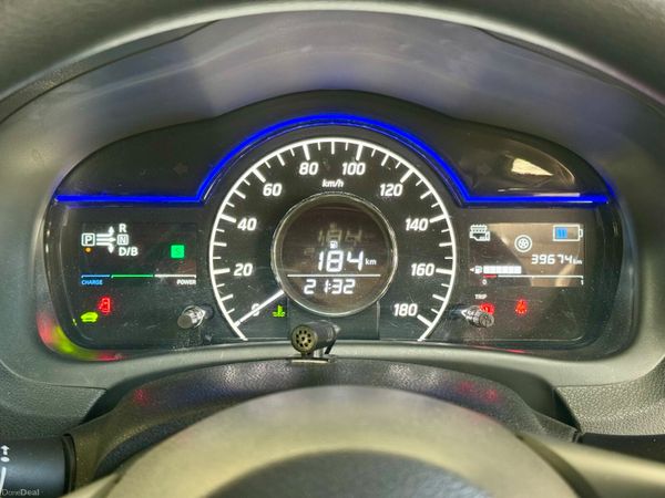 🚗 2018 Nissan Note  Petrol Hybrid 399756580