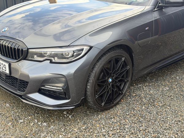 2020 BMW 3-Series M Sport, 3 of 14
