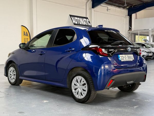 2022 Toyota Yaris 1.5 Hybrid Automatic Top Specs 399704404