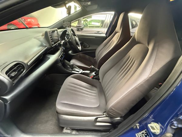 2022 Toyota Yaris 1.5 Hybrid Automatic Top Specs 399704412