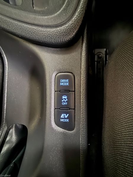 2022 Toyota Yaris 1.5 Hybrid Automatic Top Specs 399704416