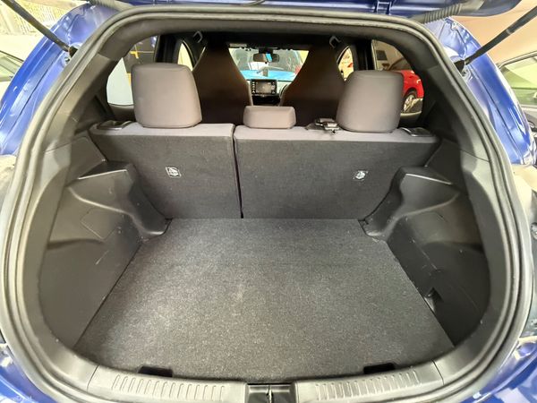 2022 Toyota Yaris 1.5 Hybrid Automatic Top Specs 399704420
