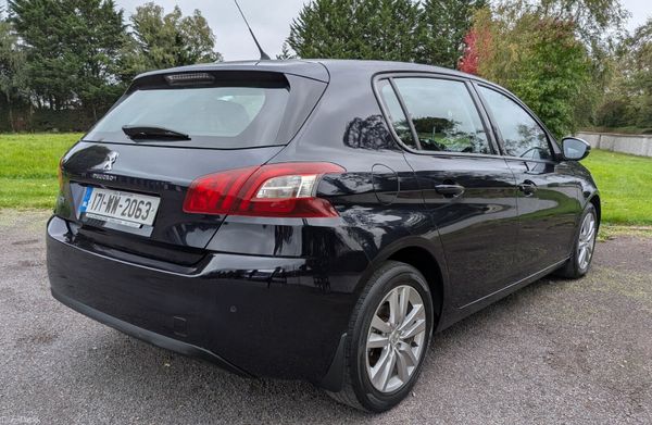 Peugeot 308 Active 2017 /Reverse camera/ Low Kms 399711292