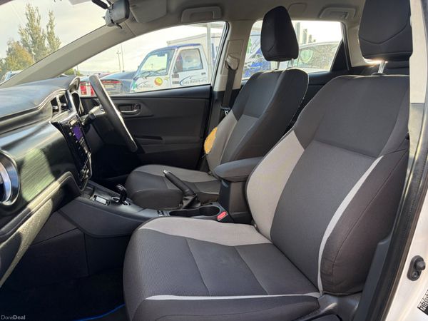 2016 Toyota Auris 1.8 VVT-I Hybrid Auto Nct 10/28 399717266