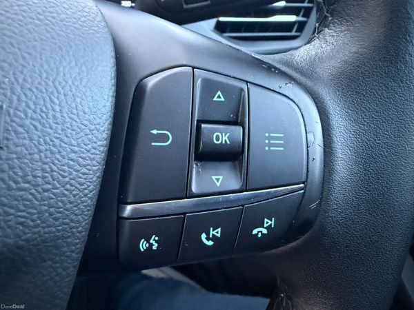 Ford Focus TITANIUM X 399718140