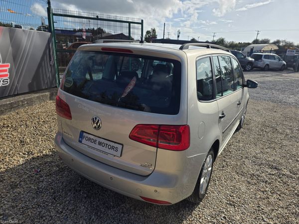 2014 Volkswagen Touran TRENDLINE, 4 of 11