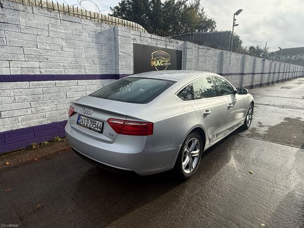 Audi A5 2014 399881642