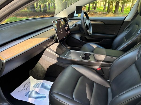 Tesla Model 3 2021 399800030