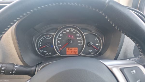 Toyota Yaris 2016 399813062