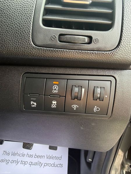 Hyundai ix20 2020 DELUXE ** DRIVES LIKE NEW ** 399818588