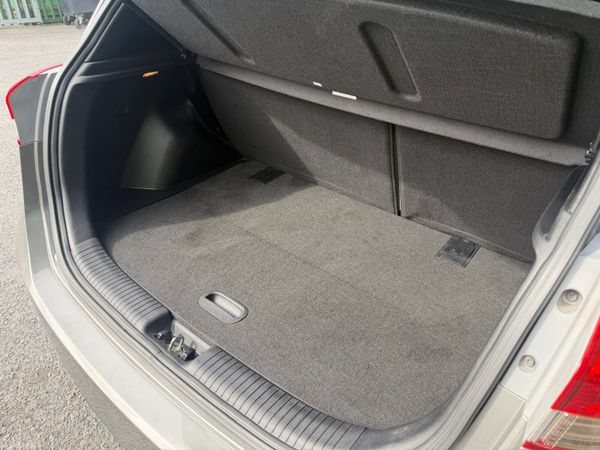 Hyundai ix20 2020 DELUXE ** DRIVES LIKE NEW ** 399818602