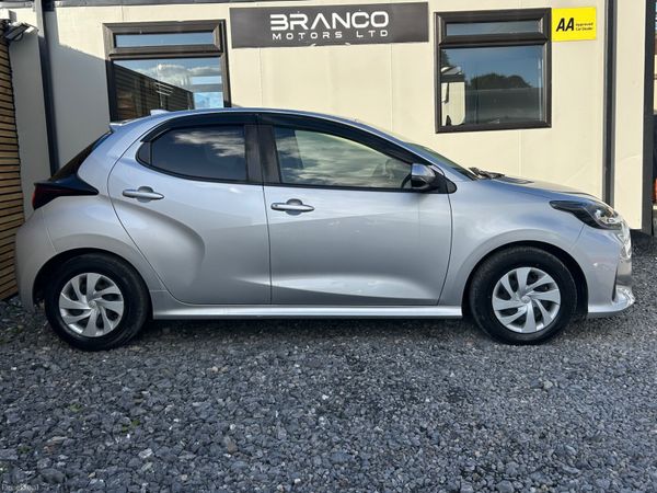 Toyota Yaris 1.5 Hybrid Auto 399834006