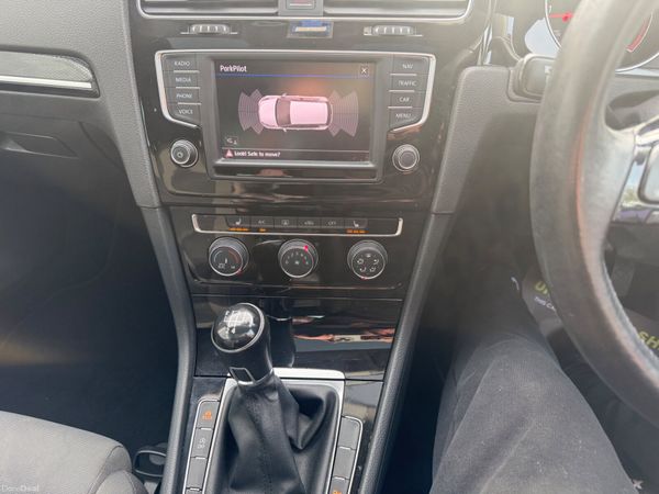 Volkswagen Golf 2016 399837908