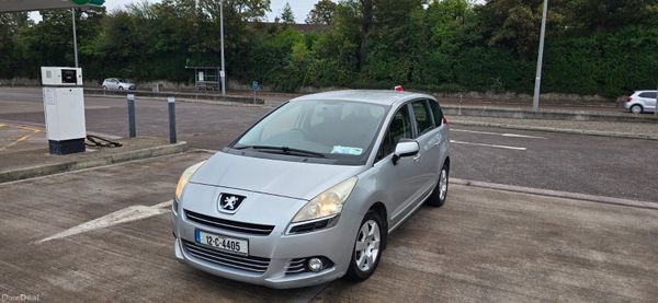 Peugeot 5008 2012 Fully serviced 7 seats 399992964