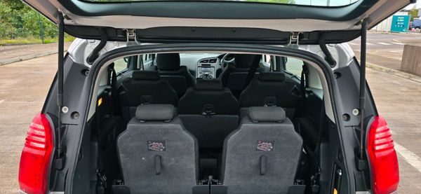 Peugeot 5008 2012 Fully serviced 7 seats 399992978