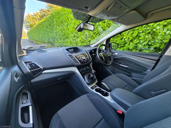 2011 Ford Grand C-Max 1.6 TDCi Titanium – 7 Seater 399997350