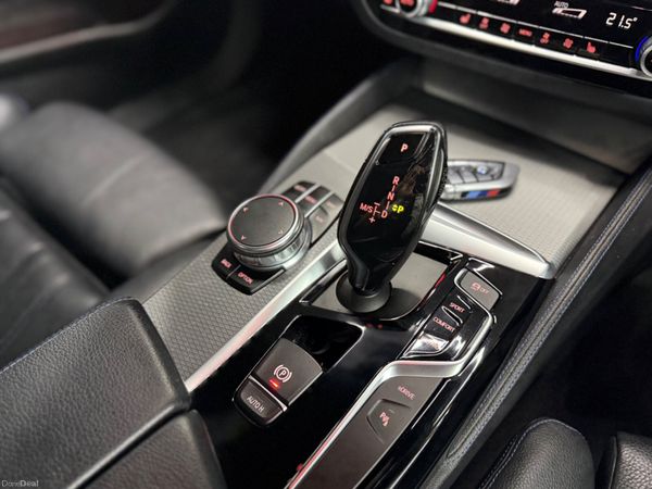 ◼️2017 BMW 530e M-SPORT◼️ 399902902